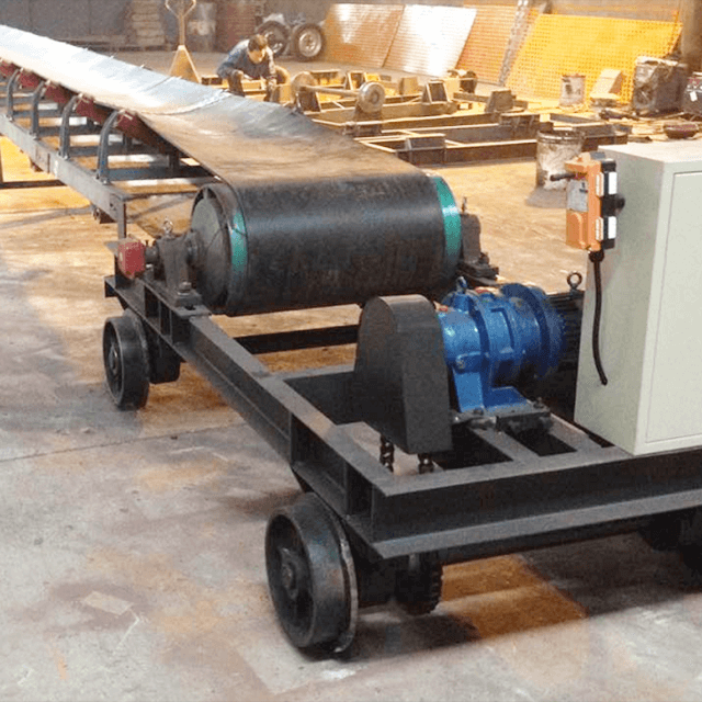Máquina distribuidora reversible