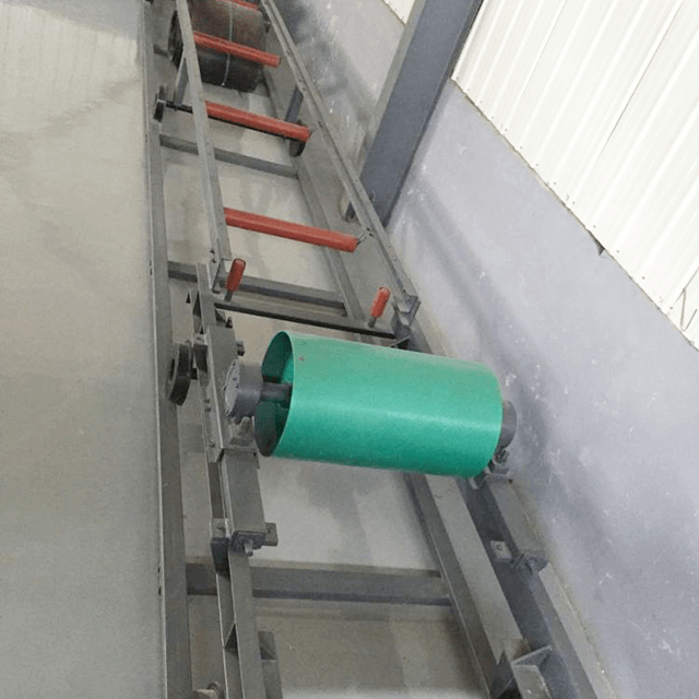 Máquina distribuidora reversible